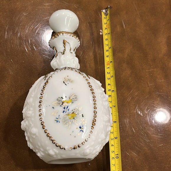 Antique 1890 to 1905 era Victorian milk glass, embossed painted decanter - Picture 9 of 13